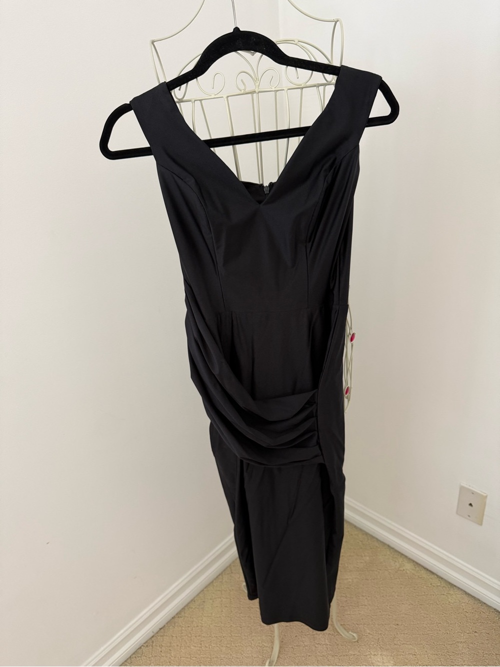 Elegant Black V-Neck Midi Dress with Draped Detail
